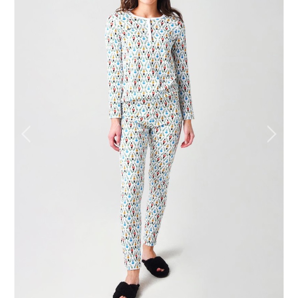 Roberta roller rabbit nutcracker pajamas M